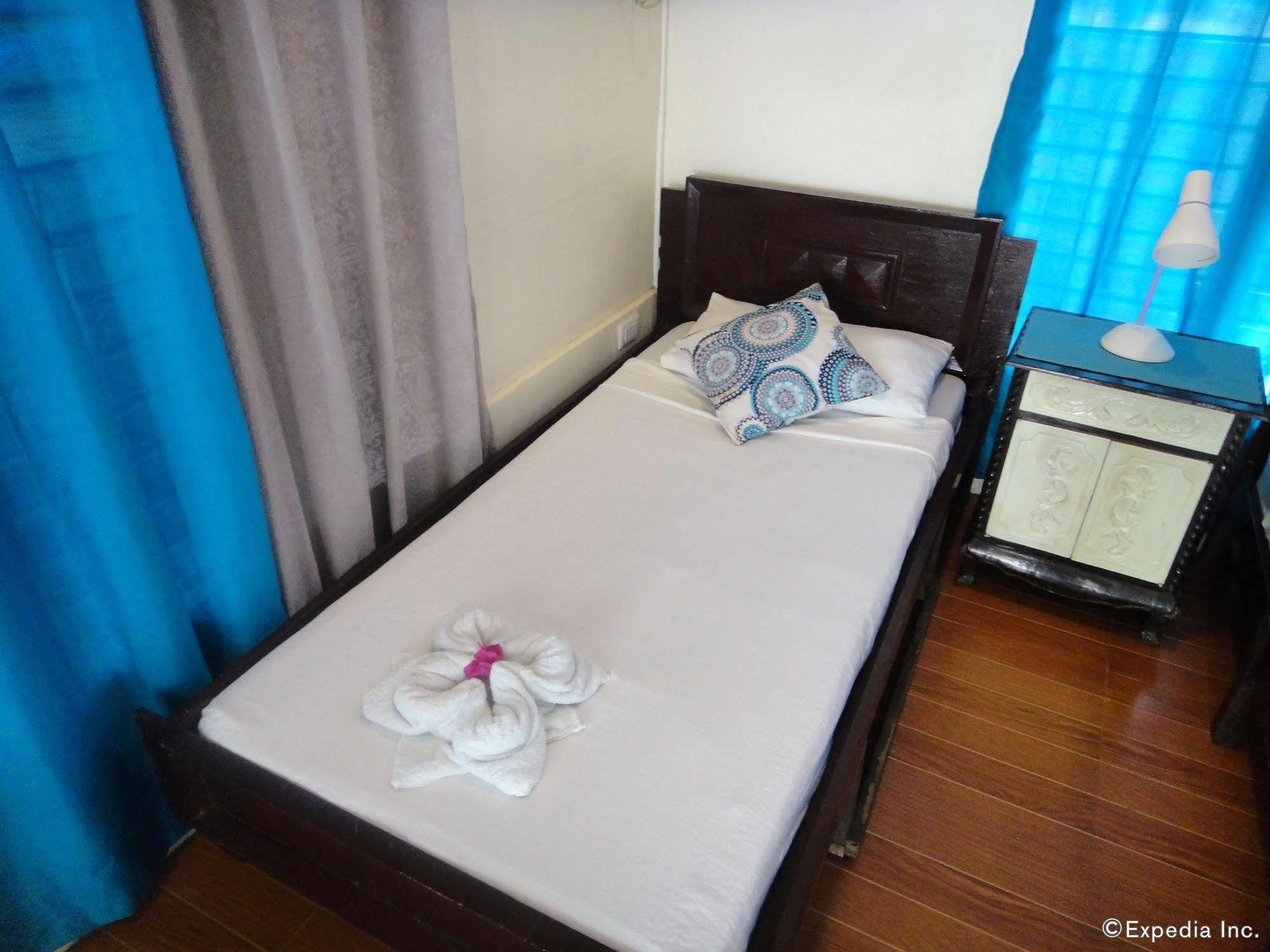 By The Bay, Jacana Bed & Breakfast Puerto Princesa Dış mekan fotoğraf